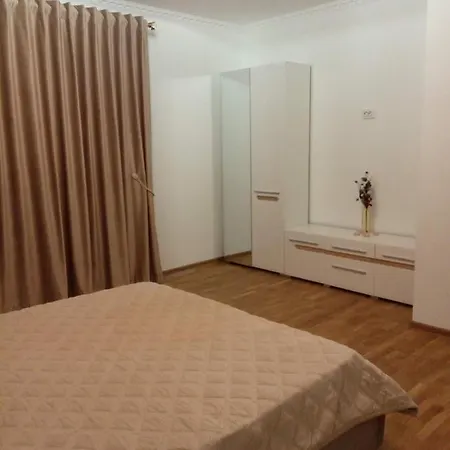 Apartment Modest *